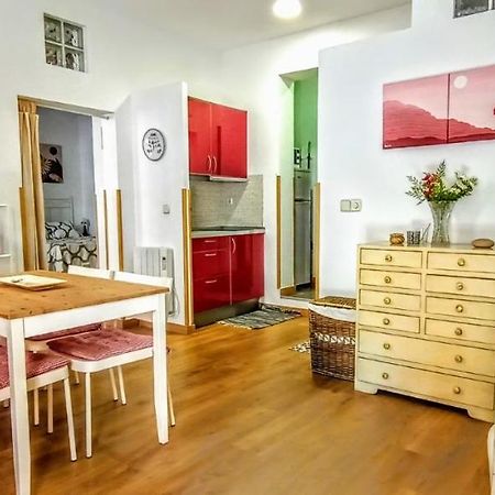 Apartamento Lavapies Al Lado Del Rastro マドリード エクステリア 写真