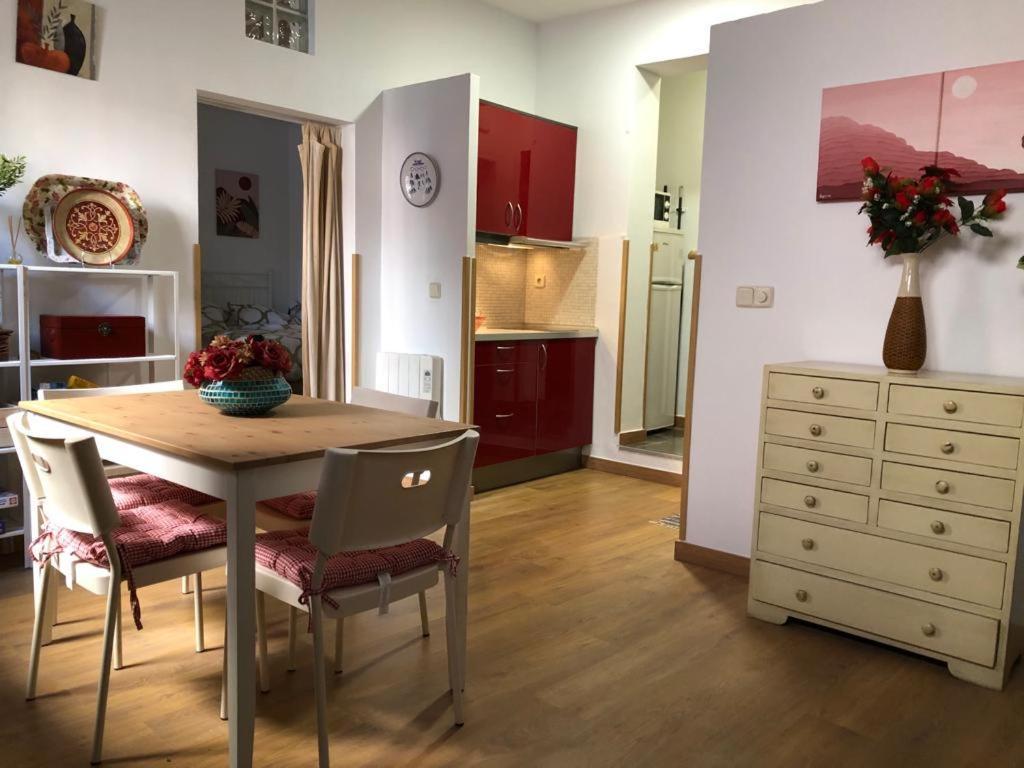 Apartamento Lavapies Al Lado Del Rastro マドリード エクステリア 写真