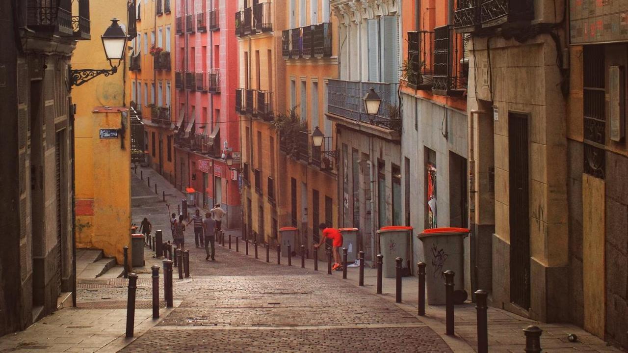 Apartamento Lavapies Al Lado Del Rastro マドリード エクステリア 写真